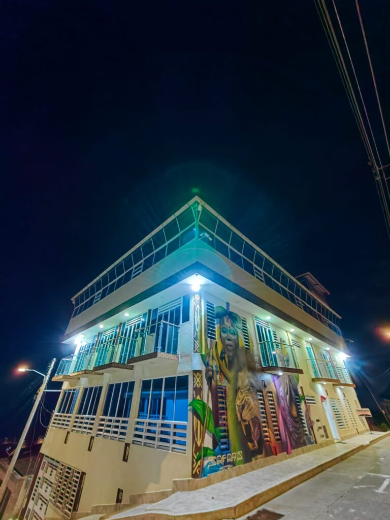 Hotel Safari